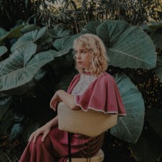 K.C. JONES-QUEEN OF THE IN BETWEEN (LP)