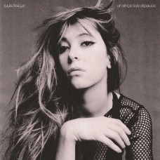 JULIA DAIGLE-UN SINGE SUR LEPAULE (LP)