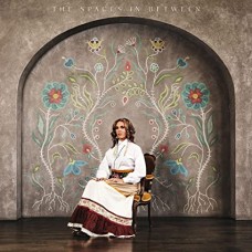 AMANDA RHEAUME-SPACES IN BETWEEN (LP)